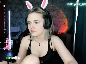 Chaturbate Live Sex Cam of your_small_bunny