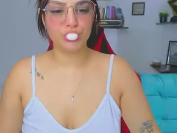 Chaturbate Live Porn of cristal_hot07