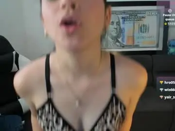 Chaturbate Sex Chat of lucianamoreau_