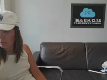 Chaturbate Live Porn of eatmypie69