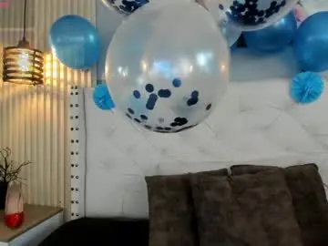 Chaturbate Live Porn of orion__smith