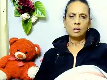 Chaturbate Watch Live Sex Cams of hot_queen58