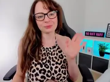 Chaturbate Live Sex Cam of luciewintersuk