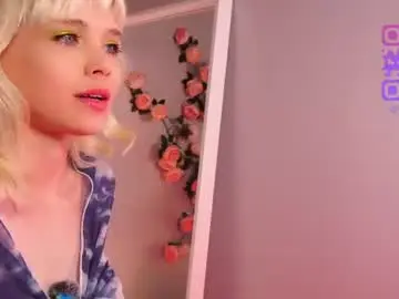 Chaturbate Live Sex Cam of wow_angel