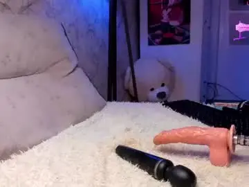 Chaturbate Live Sex Cam of yourbabynatalie