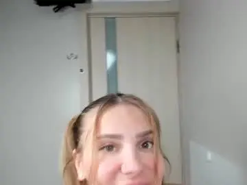 Chaturbate Live Sex Cam of juliabeautiful