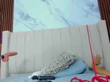 Chaturbate Live Sex Cam of camilagray2