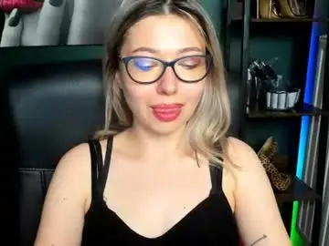Chaturbate Live Sex of heidi_pleasure