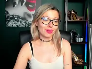 Chaturbate Live Porn of heidi_pleasure