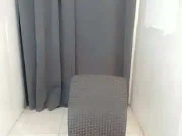 Chaturbate Live Sex of lhara_cumming