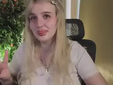 Chaturbate Best live sex cam show of snowflakeskitty