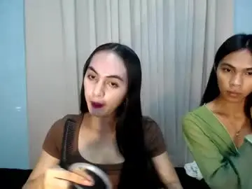 Chaturbate Live Sex Cam of yumiexx