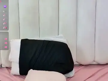 Chaturbate Live Sex Cam of ela_ebony_