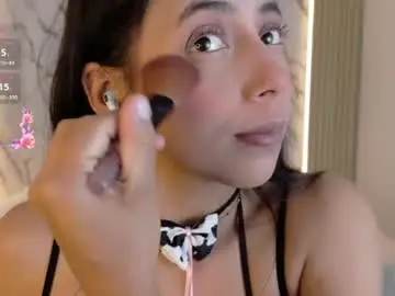 Chaturbate Watch Live Sex Cams of miajones_blowjob
