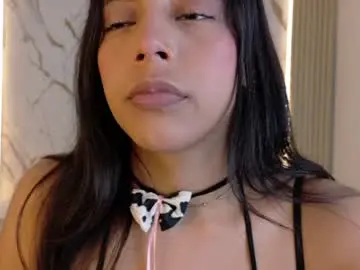 Chaturbate Watch Live Sex Cams of miajones_blowjob