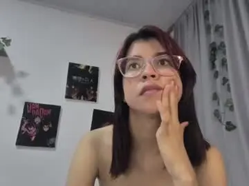 Chaturbate Live Sex Cam of sarahsmitt
