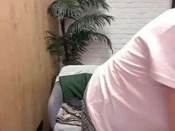 Chaturbate Watch Live Sex Cams of lindahottie