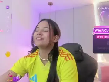 Chaturbate Sex Cam of isabella_florez22
