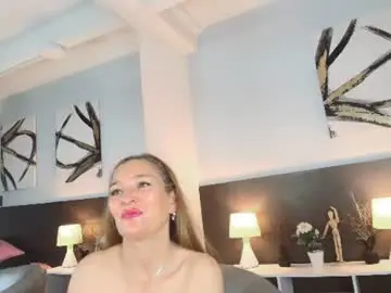 Chaturbate Live Porn of jennamilf_