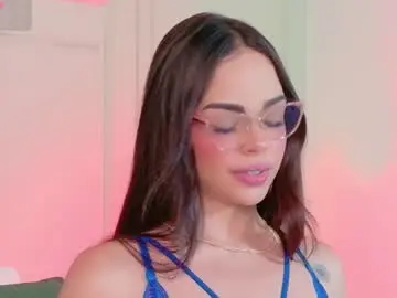 Chaturbate Watch Live Sex Cams of maddisonevanns