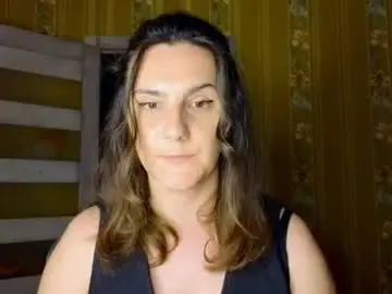 Chaturbate Live Sex Cam of hey_buddie