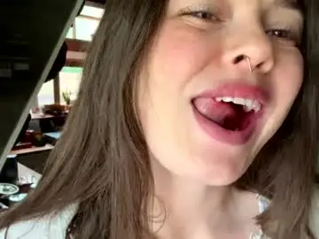 Chaturbate Free Live Porn of emersoncane