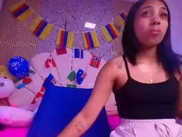 Chaturbate Live Sex Cam of natasha_luna_