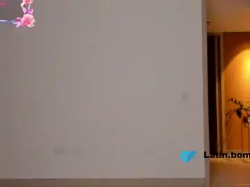 Chaturbate Watch Live Sex Cams of cute_molly18