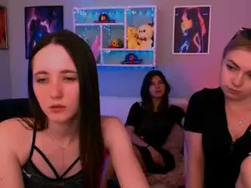 Chaturbate Free Live Porn of kiara_belle