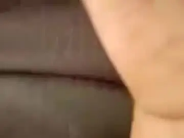 Chaturbate Live Sex Cam of roop_sexy642