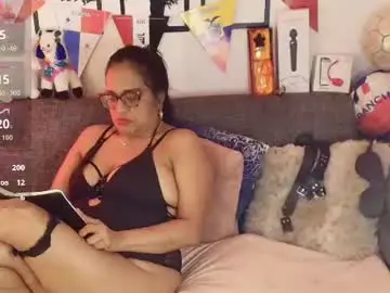 Chaturbate Live Sex Cam of angelica_mature49