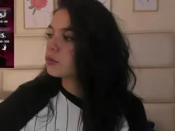 Chaturbate Nude Webcam of kikii_1