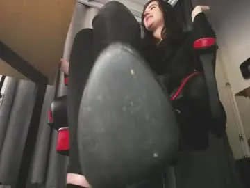 Chaturbate Live Porn of masyagoddess