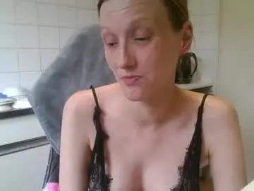 Chaturbate Sex Cam of mistressmilly32