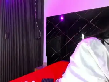 Chaturbate Live Sex of nina_hazee_