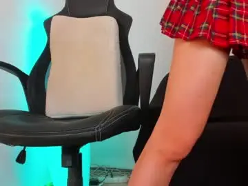 Chaturbate Sex Cam of sweet_lil_thing