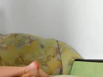 Chaturbate Sex Cam of sweet_lil_thing