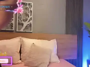 Chaturbate Live Sex Cam of eliseplayboobs