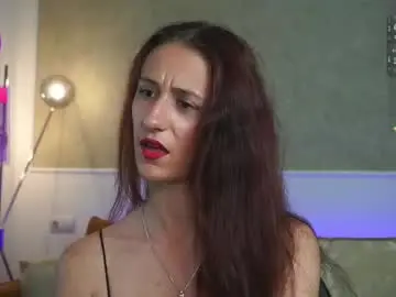 Chaturbate Live Sex Cam of liaabunny