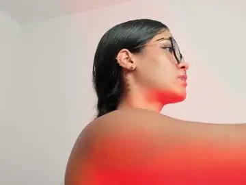 Chaturbate Live Sex Cam of maya__fox
