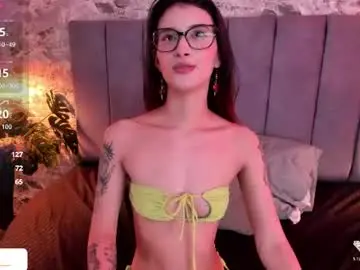 Chaturbate Live Sex Cam of moon__kittyy