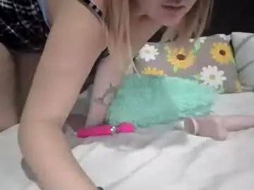 Chaturbate Live Porn of avery_doll21