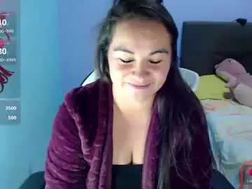 Chaturbate Live Sex Cam of kyra_sol