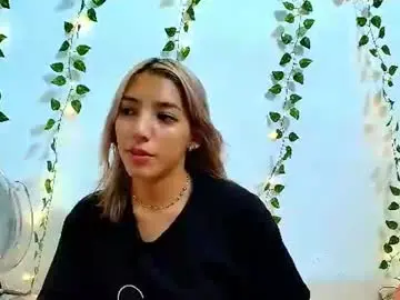 Chaturbate Live Porn of petite_blossom4