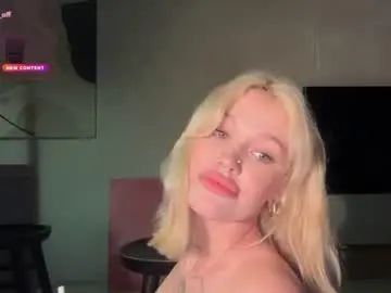 Chaturbate Free Live Porn of golden_alinee