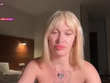 Chaturbate Sex Cam of golden_alinee