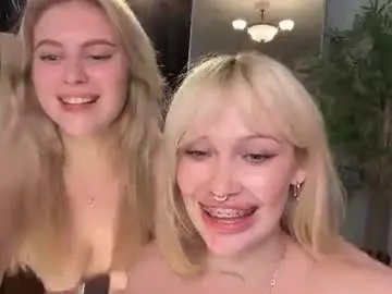 Chaturbate Nude Webcam of golden_alinee