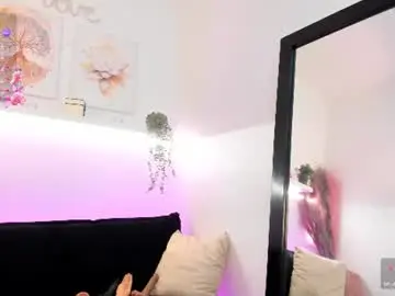 Chaturbate Nude Webcam of ariana_blonde_