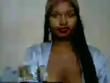 Chaturbate Live Sex Cam of olinah610