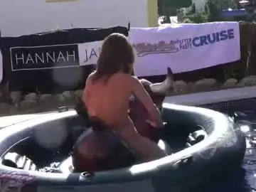 Chaturbate Free Live Porn of hannahjames710